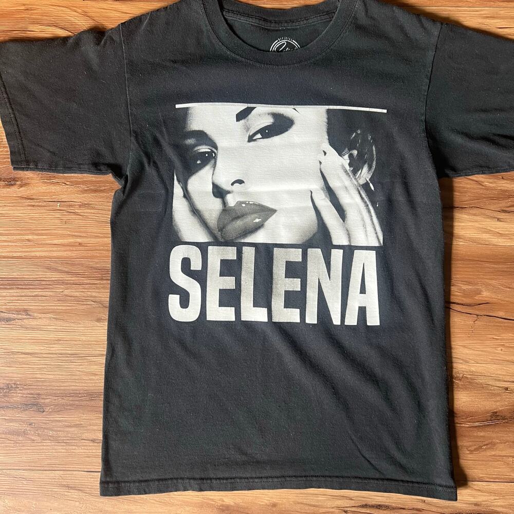 Selena Quintanilla Black Graphic T Shirt Size S Short Sleeve Crew Neck Small